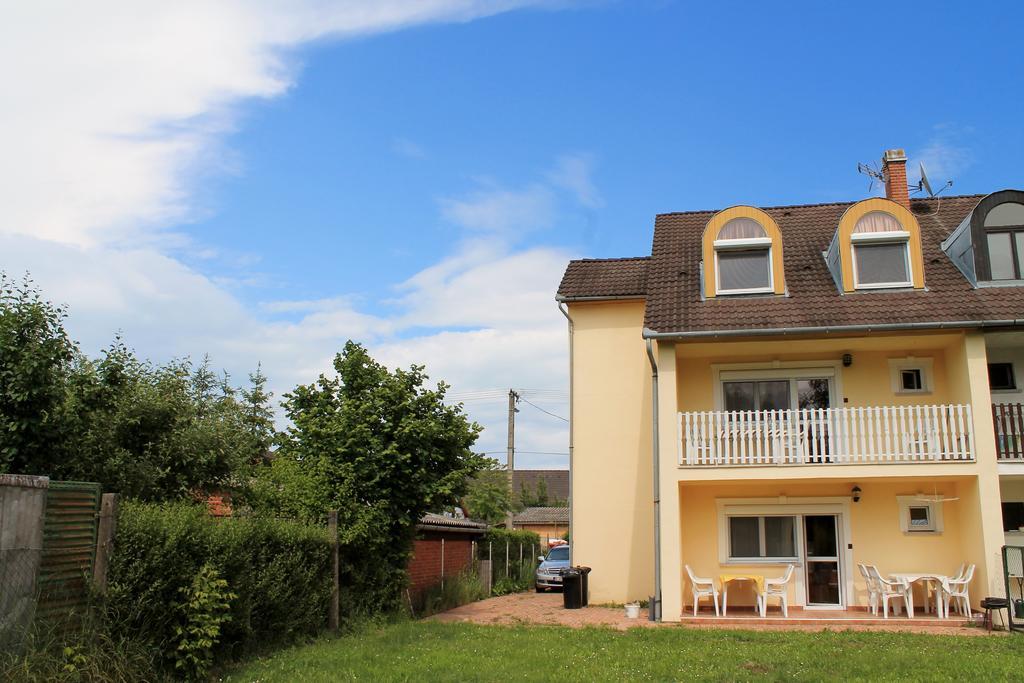 Fausztland Apartments 扎马迪 外观 照片